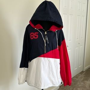 NWT Tommy Hilfiger hooded windbreaker M